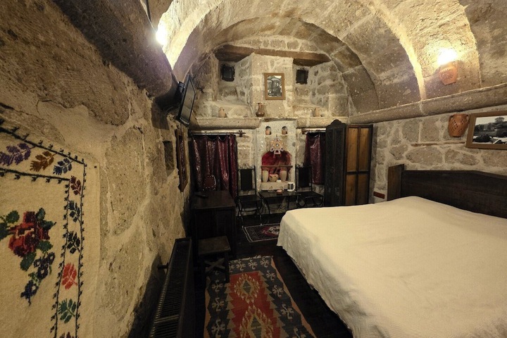 Room 375 of 578