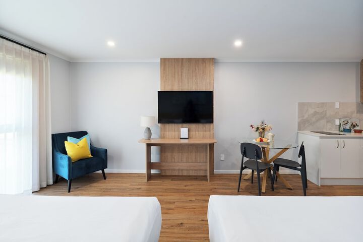 Room 9 of 29