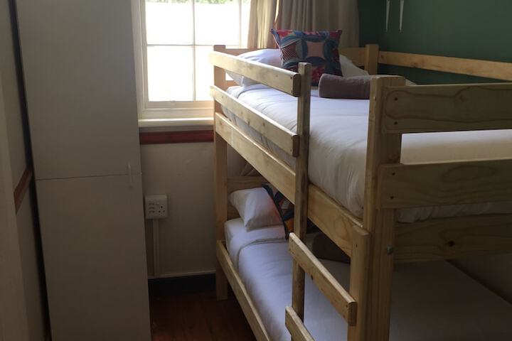 Room 15 of 16