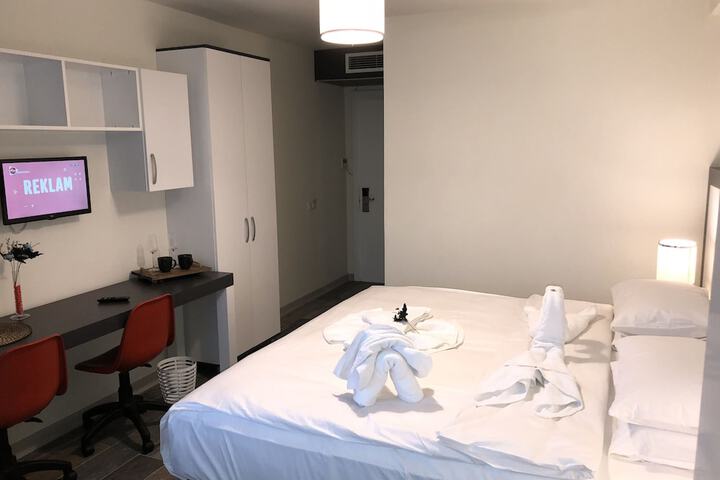 Room 47 of 78