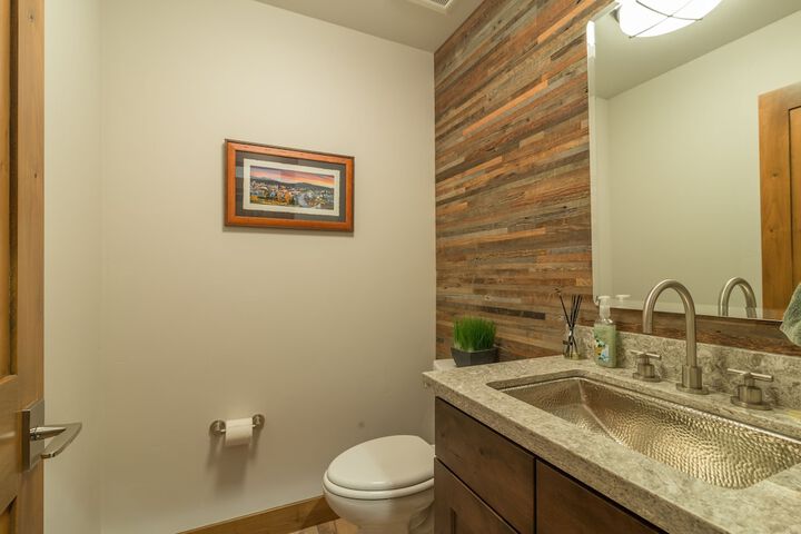 Room 15 of 25