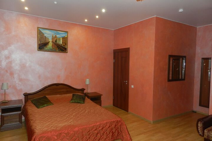 Room 16 of 34