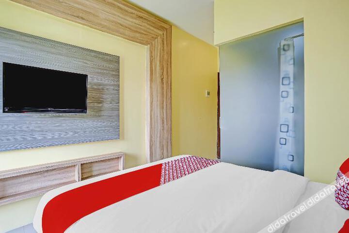 OYO 90261 Spring Residence