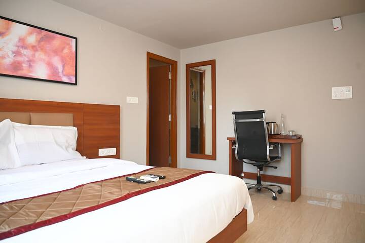 Room 8 of 19