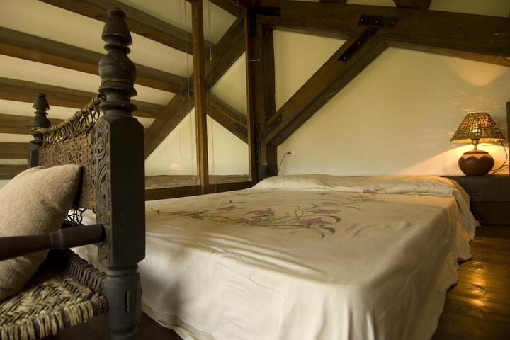 Room 2 of 59