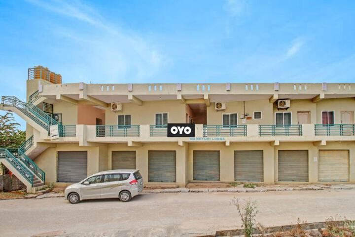 Exterior of Hotel O New Mayuri Lodge