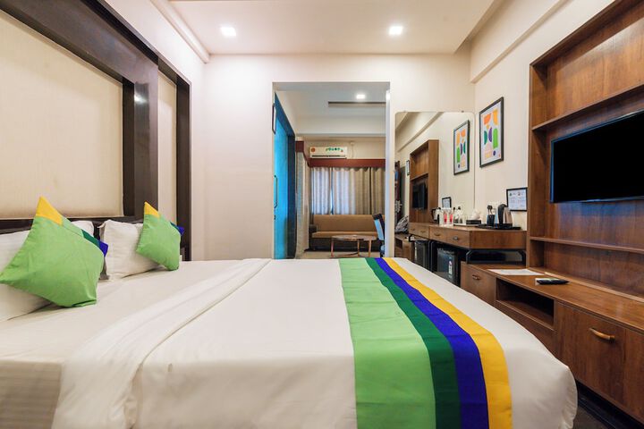 Room 28 of 62