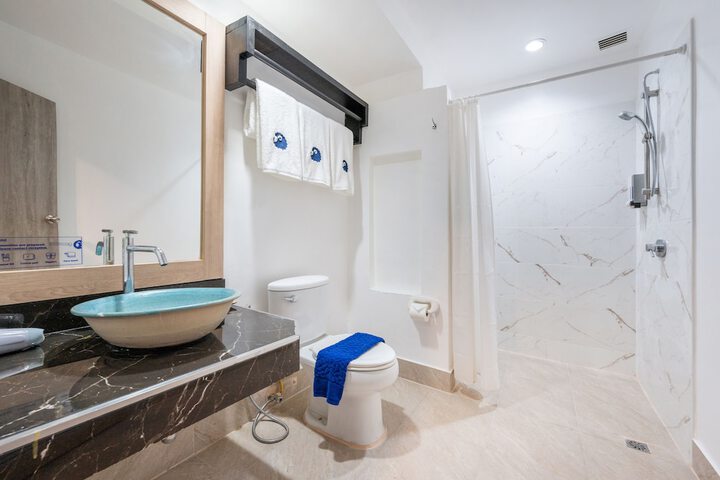 Clean Restrooms