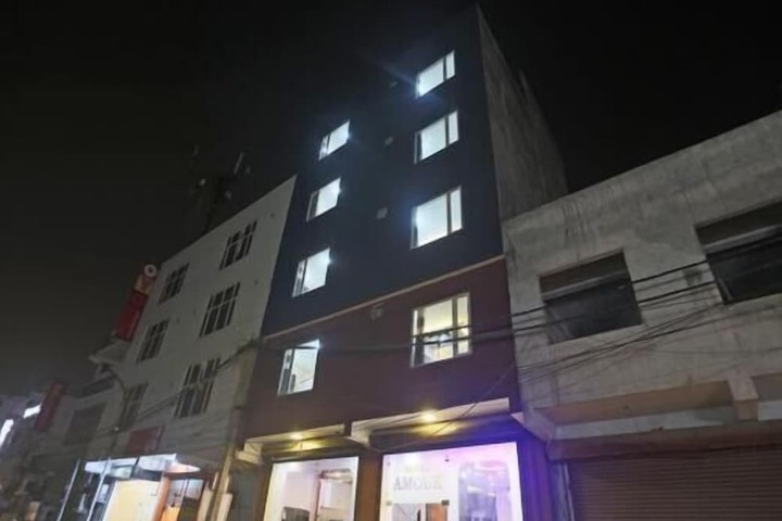 Hotel 4 of 12
