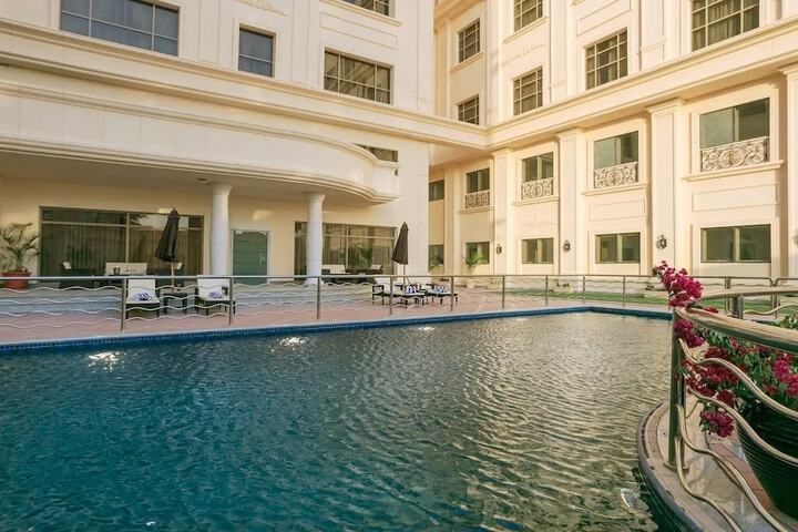 Pool 52 of 100