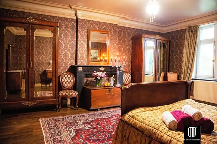 Room 3 of 21
