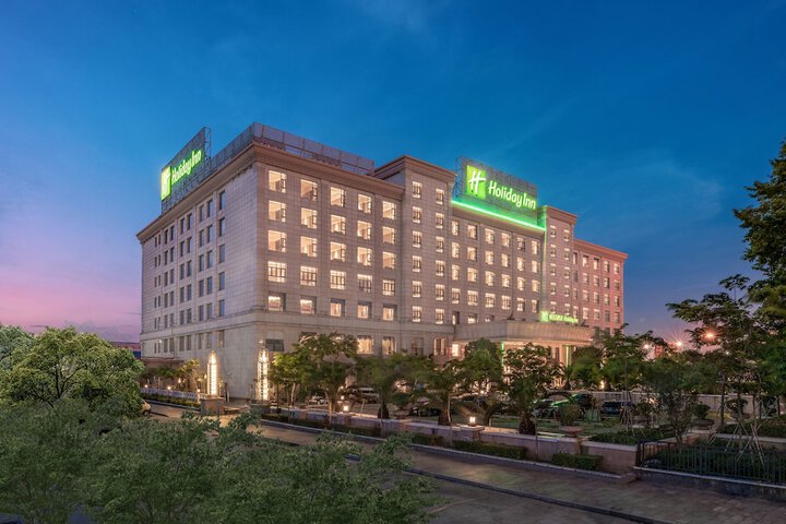 Exterior of Holiday Inn Foshan Nanhai Central by IHG