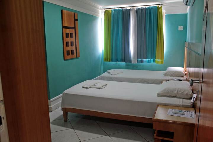 Room 7 of 40