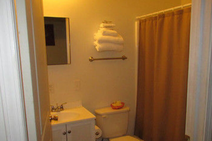 Room 3 of 7