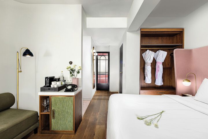 Room 22 of 53