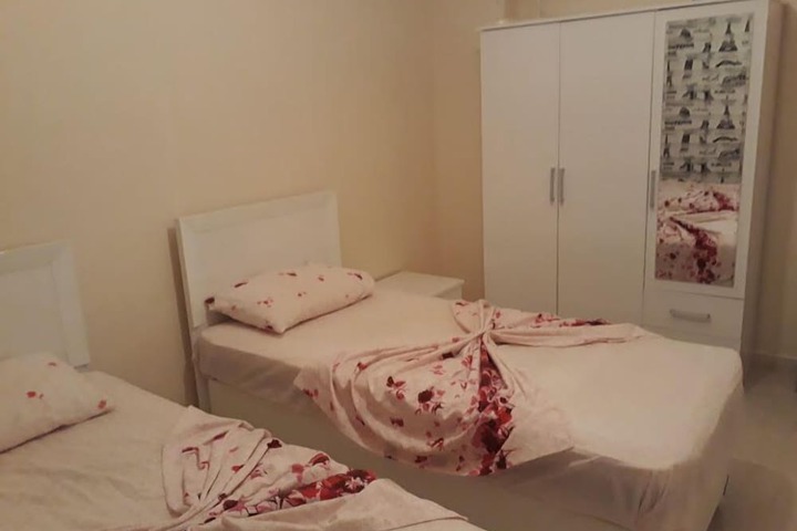 Room 7 of 48