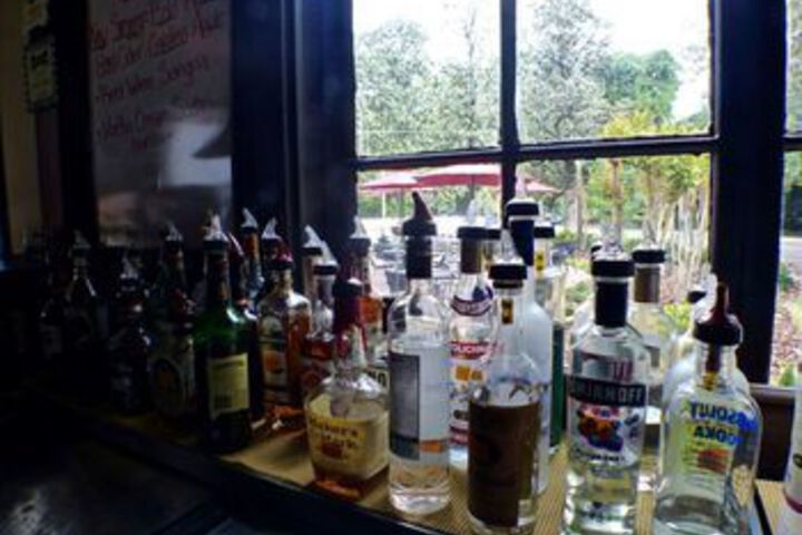Lounge 63 of 96