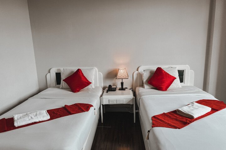 Room 25 of 41