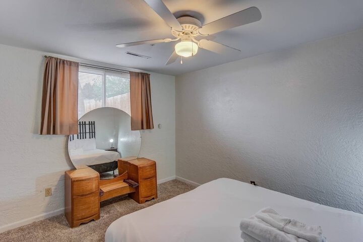 Room 13 of 62