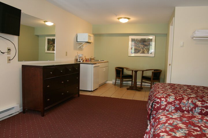 Room 50 of 106