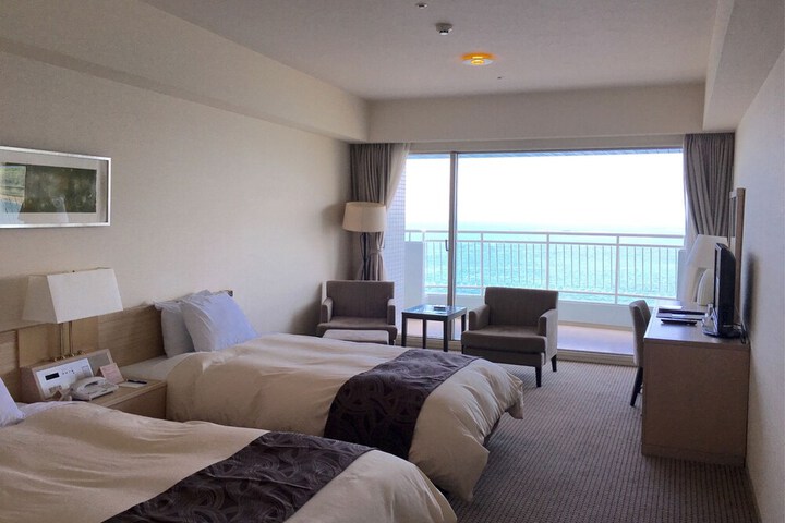 Room 9 of 111