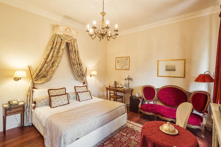 Room 15 of 55