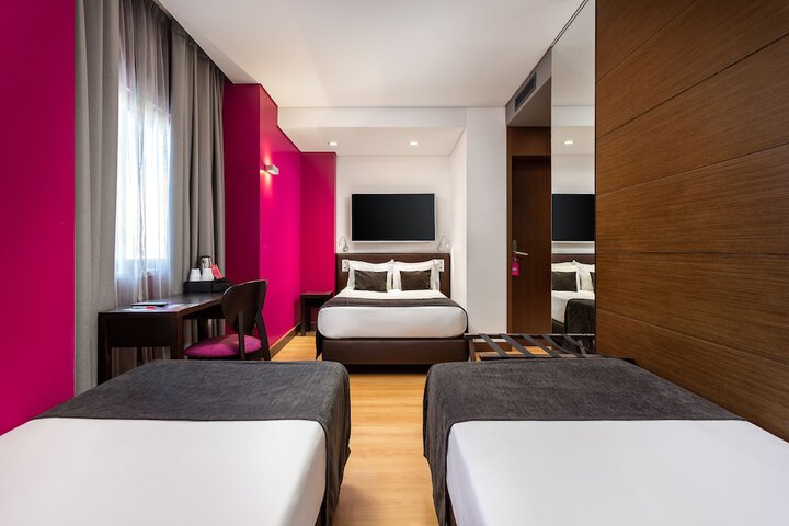 Room 34 of 66