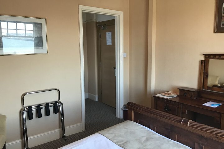 Room 9 of 72