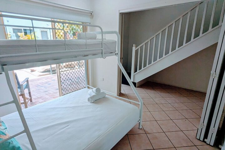 Room 33 of 132