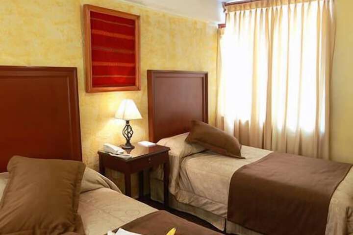 Room 4 of 14