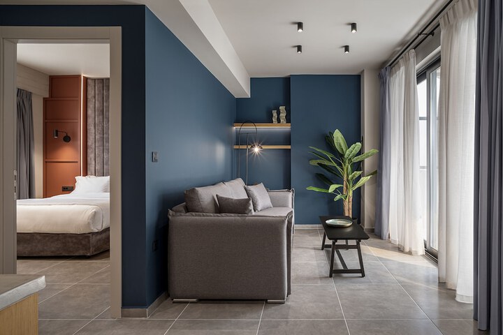 Room 32 of 56