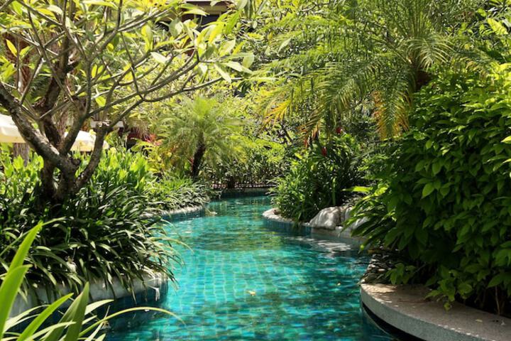 Pool 35 of 55