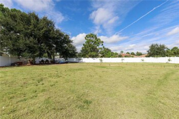 Property Grounds 27 of 35