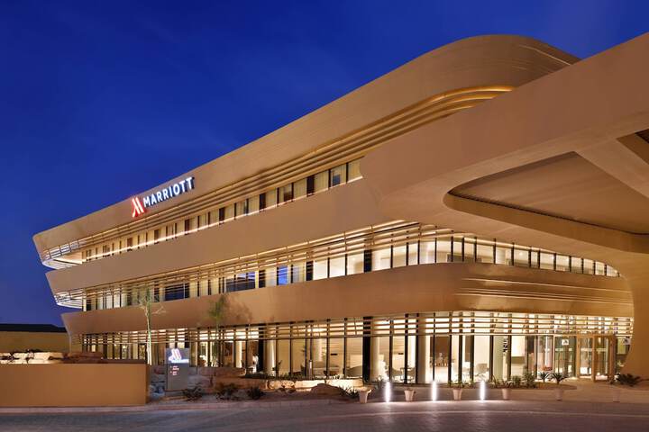 Hotel 122 of 125