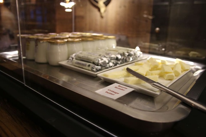 Dining 78 of 110