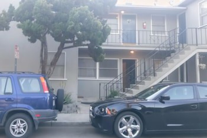 Beach Haven - WalkScore 92 &  Parking Included in Long Beach, CA