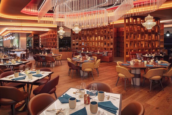 Dining 190 of 243