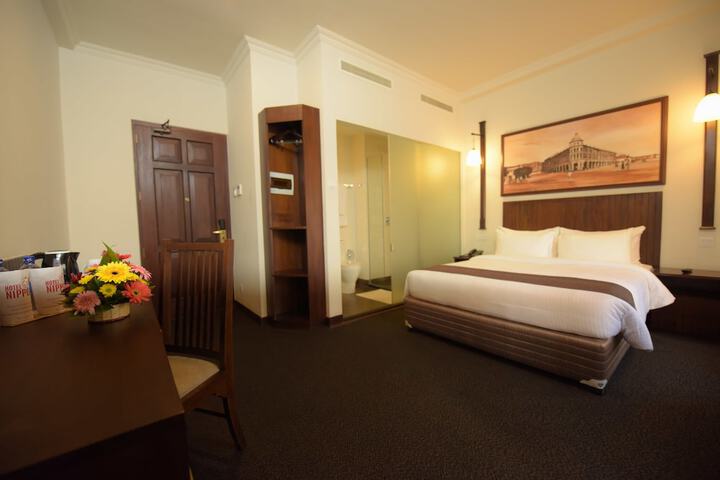 Room 10 of 67