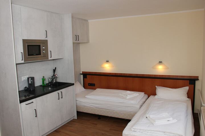 Room 19 of 82
