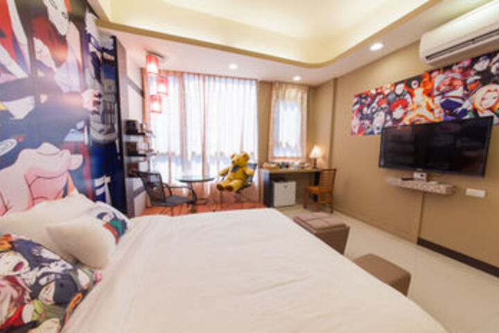 Room 12 of 25