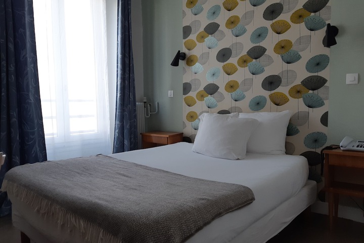Room 28 of 71