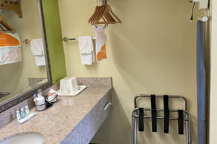Room 5 of 35
