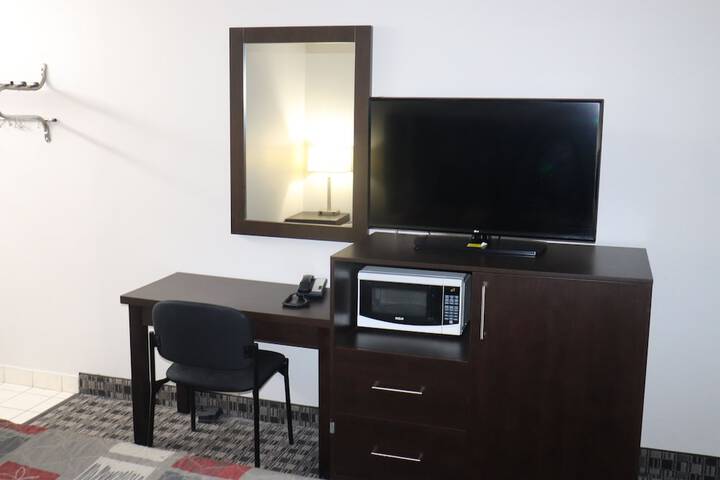 Room 12 of 34