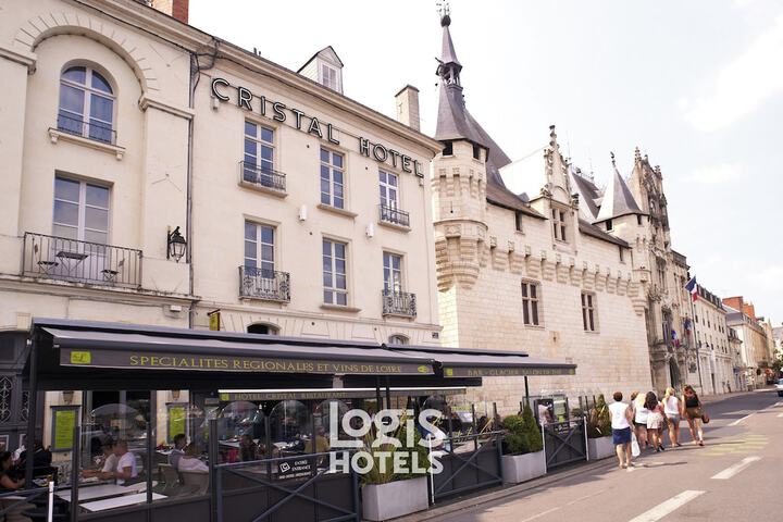 Exterior of Logis Hotel Restaurant Cristal
