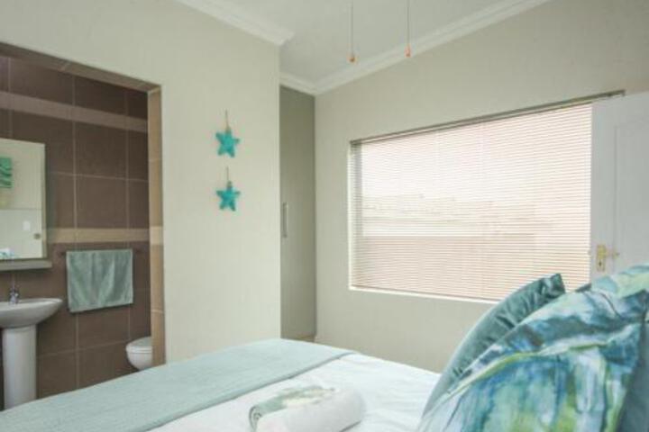 Room 14 of 30