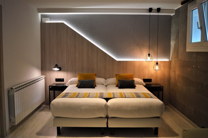 Room 15 of 47