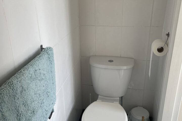 Room 30 of 85