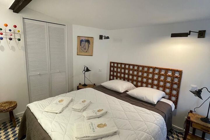 Room 25 of 109