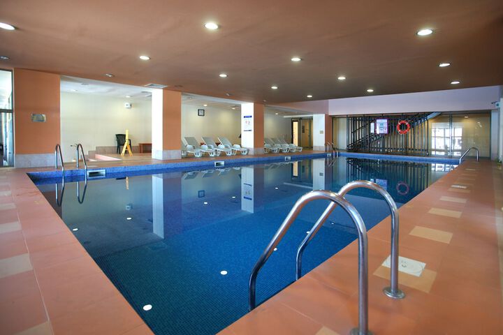 Pools & Facilities
