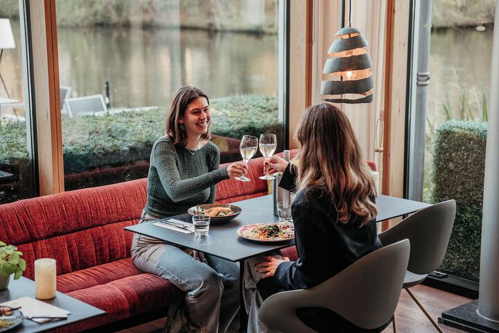 Dining 109 of 135